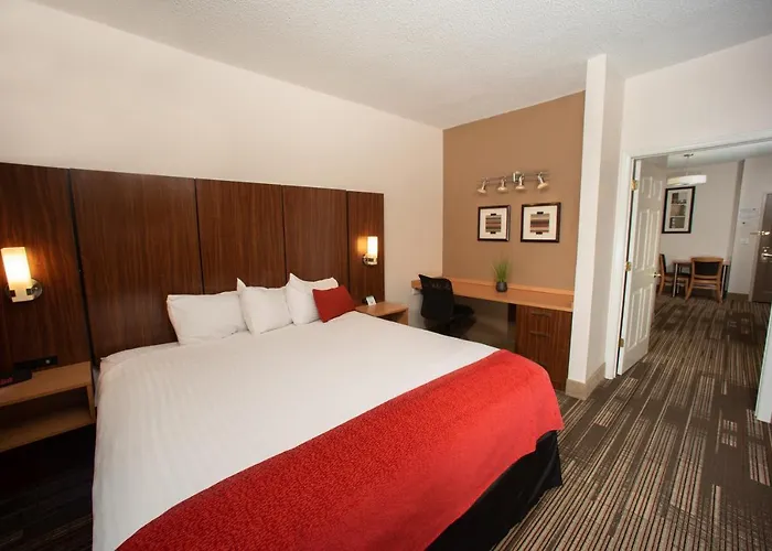 Hotel Northfield And Conference Center 3*