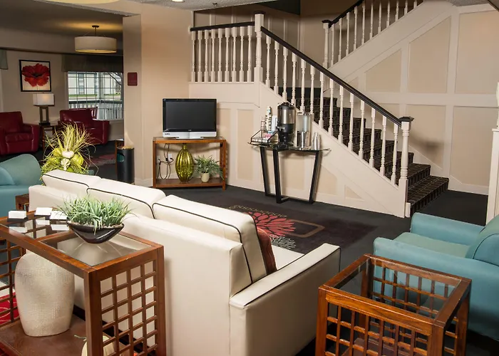 Northfield And Conference Center Hotel 3*