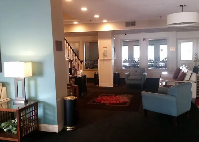Northfield And Conference Center Hotel