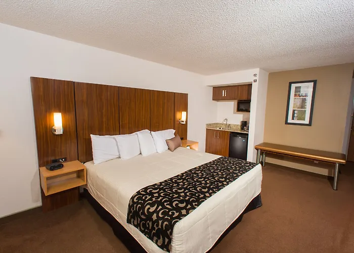 Northfield And Conference Center Hotel 3*