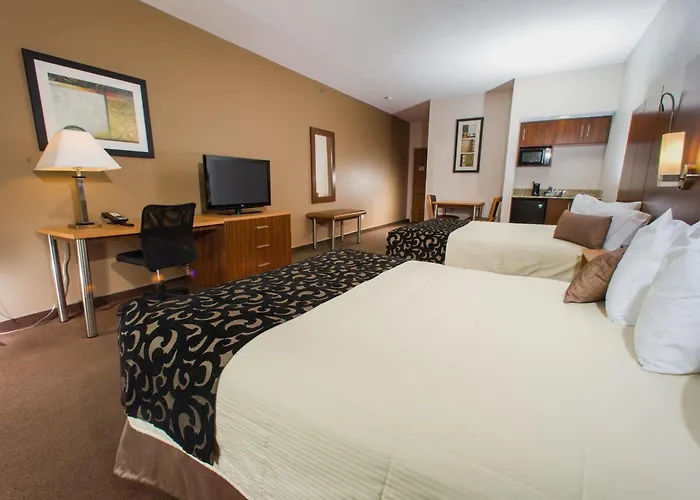 Northfield And Conference Center Hotel