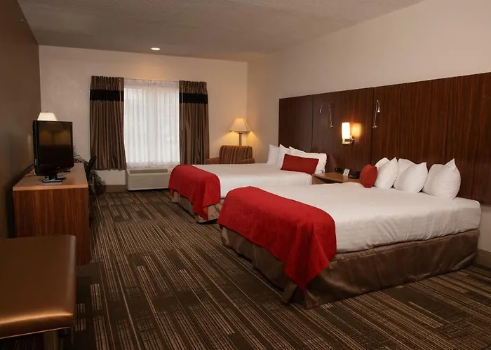 Northfield And Conference Center Hotel