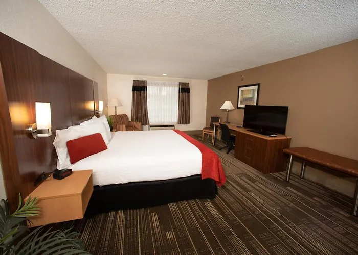 Hotel Northfield And Conference Center